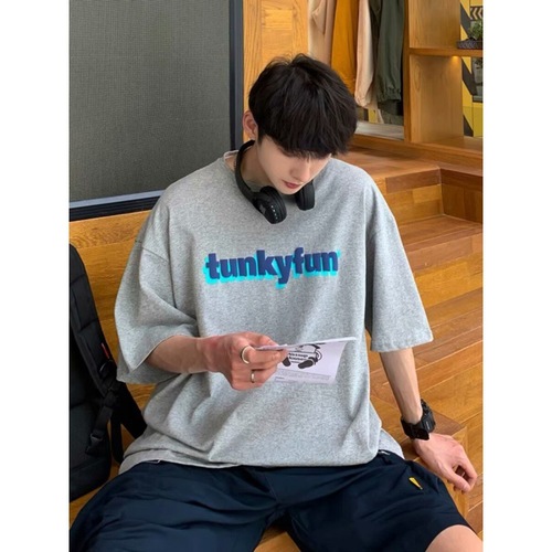 Casual Summer T-Shirt with Letter Print, Hong Style Minimalist, In Fashion Brand Couple's Top, Loose and Versatile Short Sleeve Clothing for Men