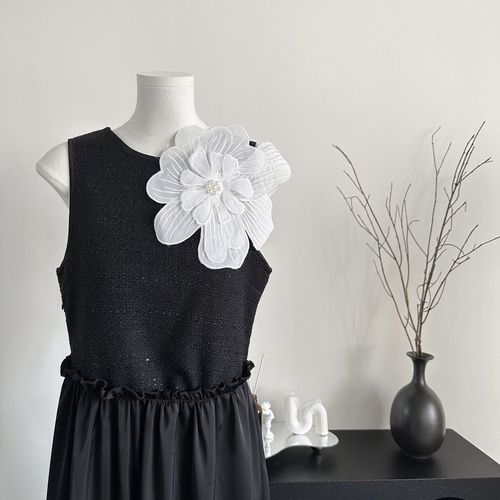 2025 Live Streaming Best-Selling Multi-Layer 3D Embroidered Flower Beaded Decorative Patch Anti-See-Through Collar Corsage