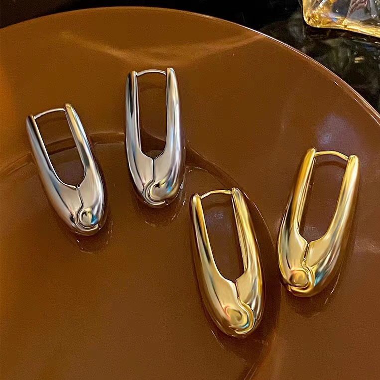 Hoop Earrings Classification 1 Pair Quantity 1 Pair Vintage Style Simple Style Solid Color Plating Copper 18k Gold Plated Hoop Earrings