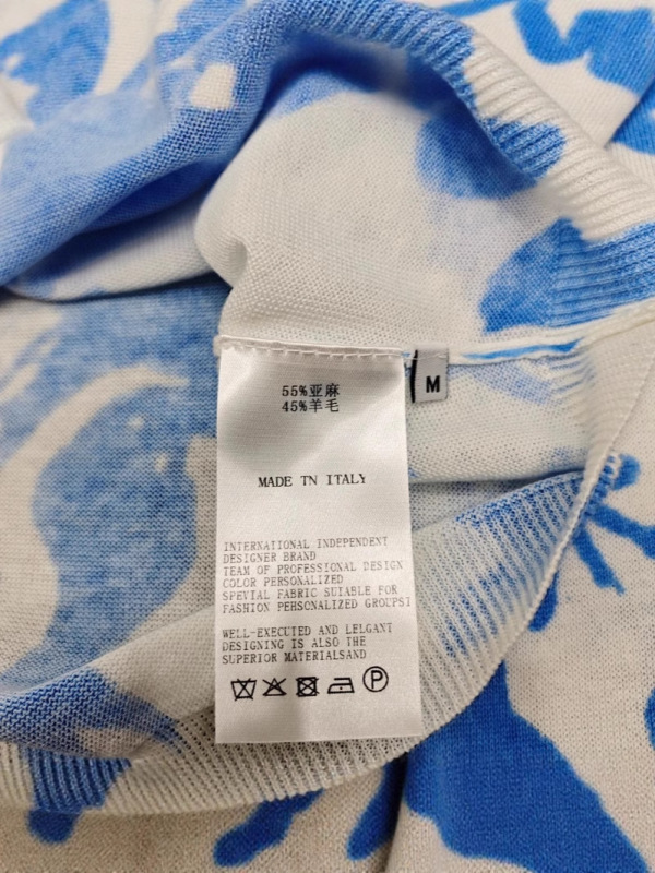 ES欧货高品质印花水溶细羊毛柔软亲肤圆领金扣长袖针织长袖上衣|undefined