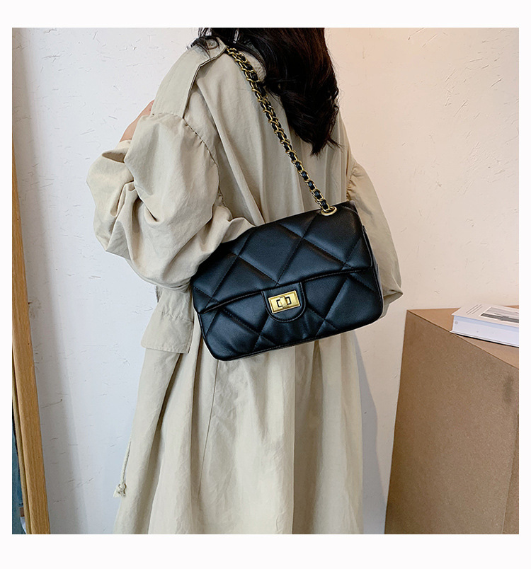 Wholesale Rhombus Solid Color Messenger Shoulder Small Square Bag Nihaojewelry display picture 4