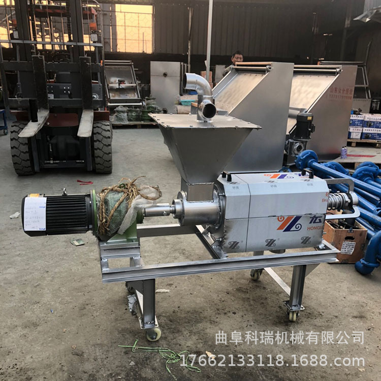 养殖场水泡牛粪干湿分离机中药渣脱水挤干机屠宰场废水处理机科瑞