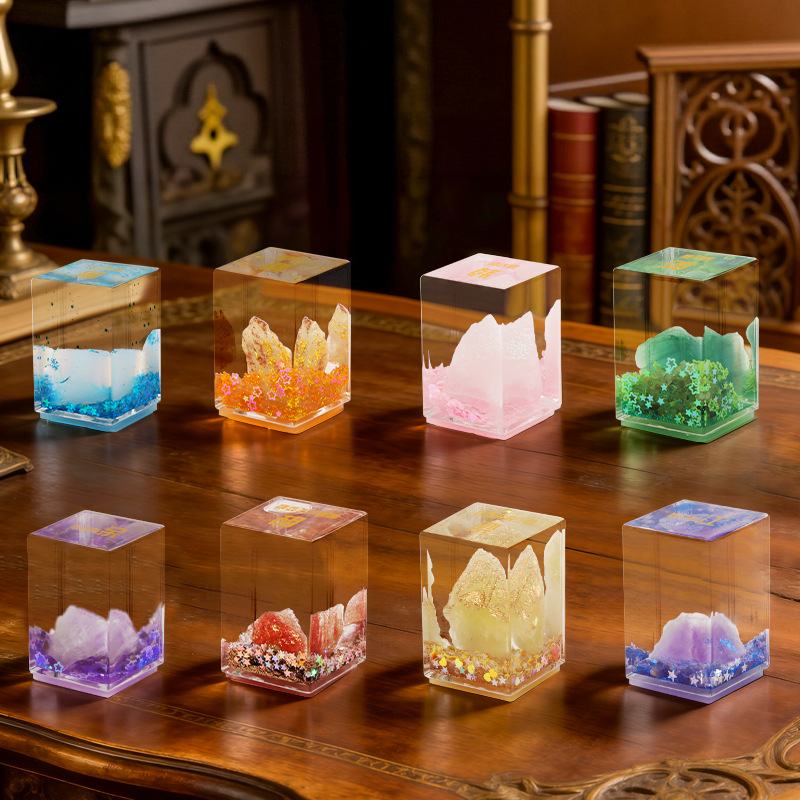Nueva caja ciega de cristal natural de cientos de apellidos de sello acrílico adornamiento de mineral de nicho popular de alto nivel decoración de regalo