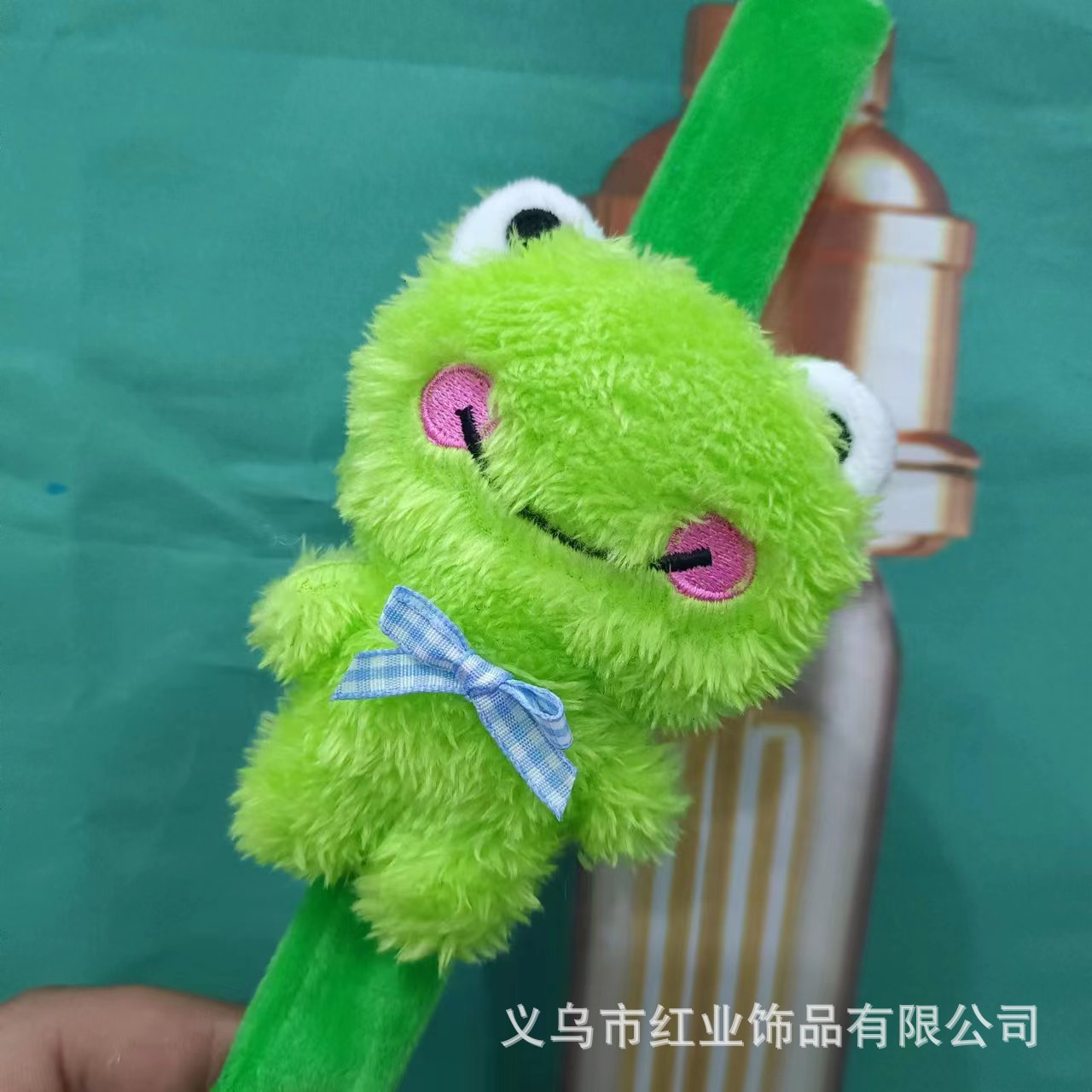 58 # Rana de peluche