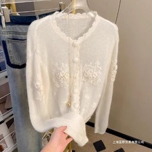 2025新款感立体手钩花毛衣女秋季复古甜美温柔长袖