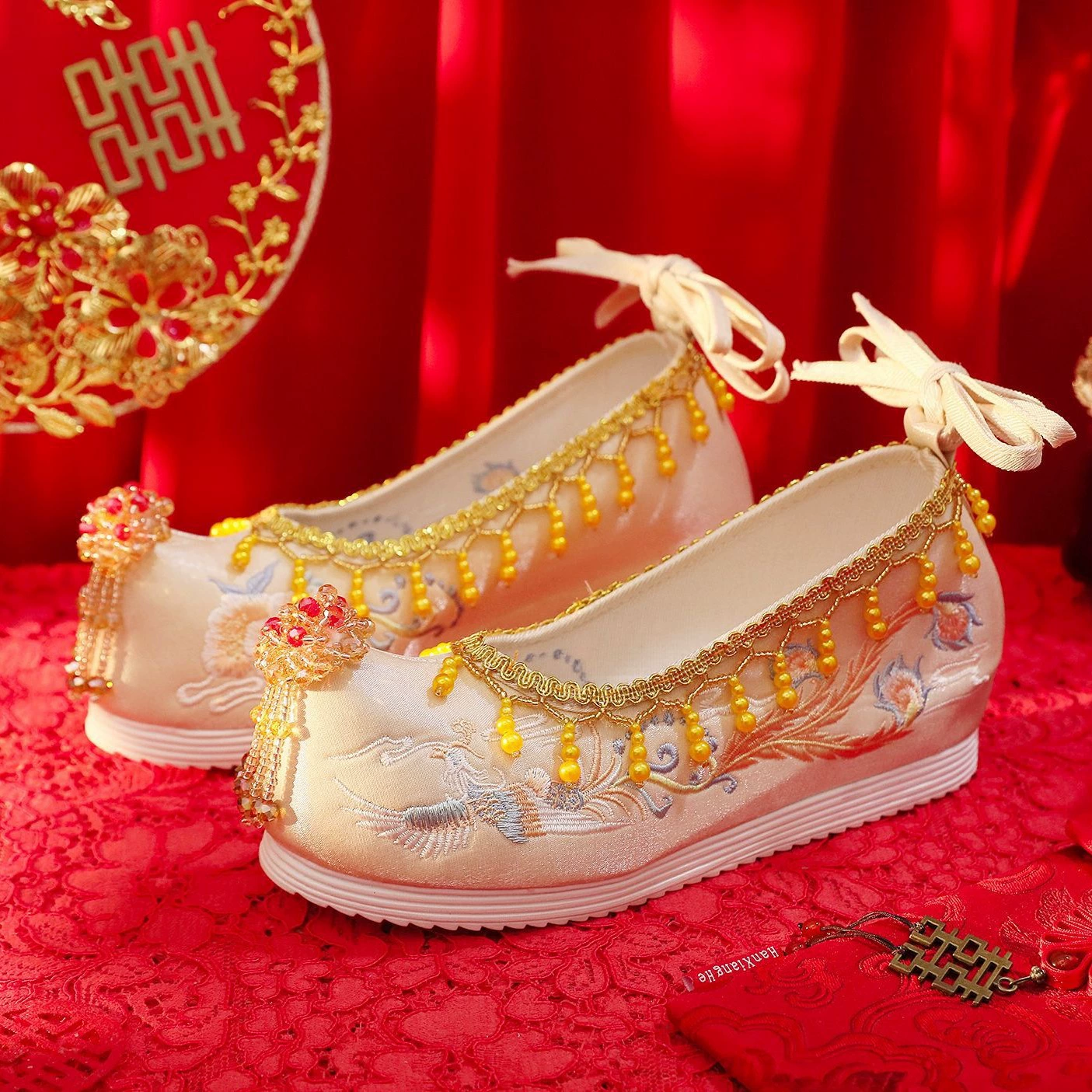 Autumn high wedding shoes for bride, Hanfu, footwear, Chinese style, champagne color