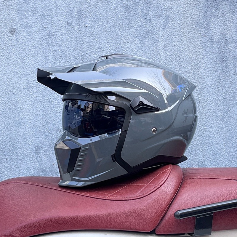 홍차를 곁들인 시멘트 그레이