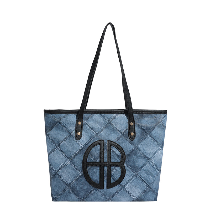 Colores contrastantes empalmados bolsos de gran capacidad para mujeres 2025 nuevo retro versátil viaje bolsos de hombro bolsos de moda debajo de la axila