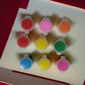 美术颜料;风筝;儿童画板