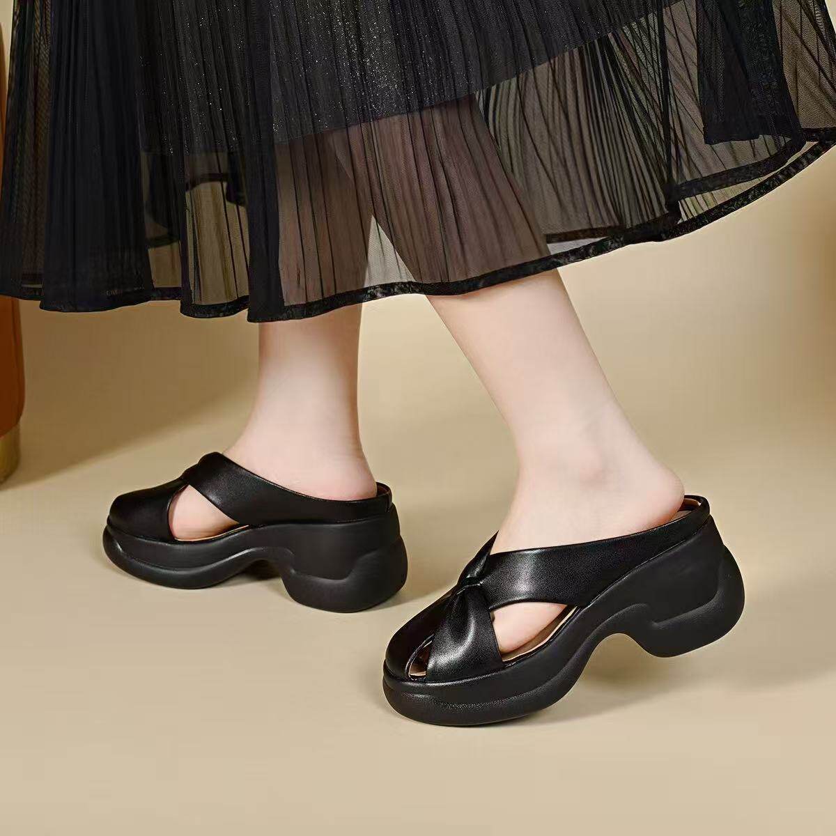 Dép sandal nữ da thật đế dày mũi trùm gót thấp chống trượt — màu đen chi tiết 7
