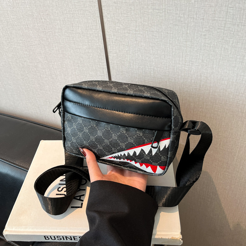 Cross-Border New Men's Bag, Trendy and Fashionable, Personalized Shoulder Bag, Casual and Stylish Cross-Body Printed Simple Small Square Bag