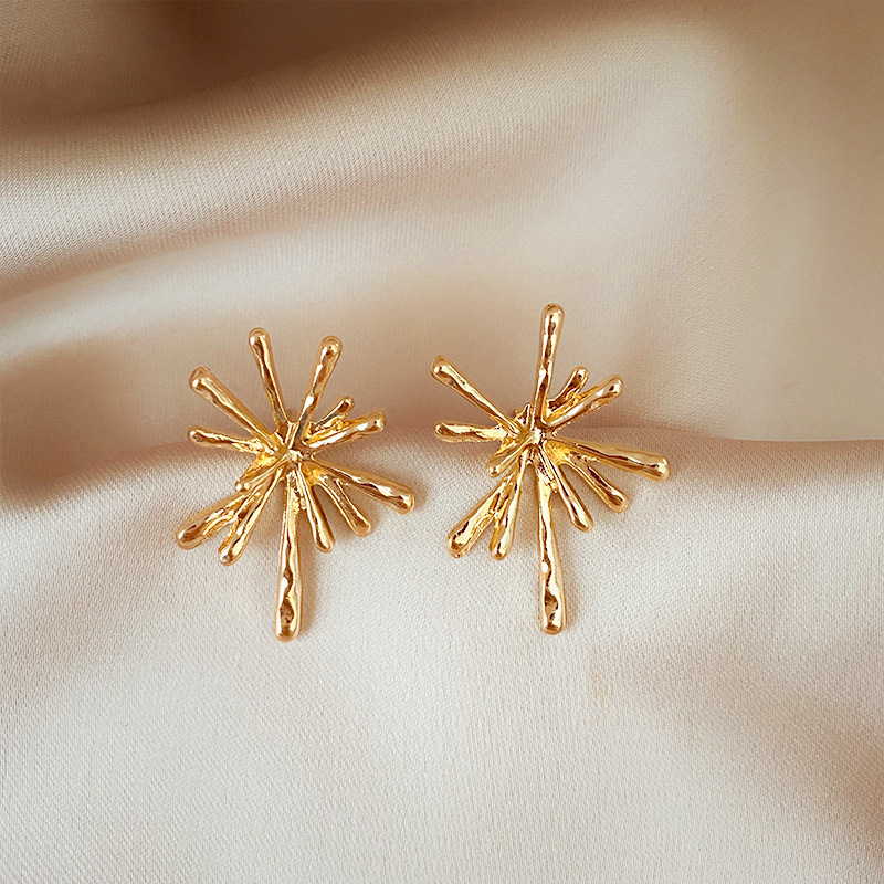 Pendientes de perlas, pendientes de estilo caliente, lujo ligero, pendientes simples de celebridades de Internet, accesorios de Yiwu, venta al por mayor