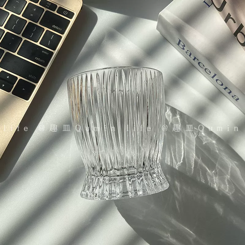 [ins韩国风小细腰竖条纹个性玻璃水杯牛奶咖啡杯洋酒杯家用饮料]