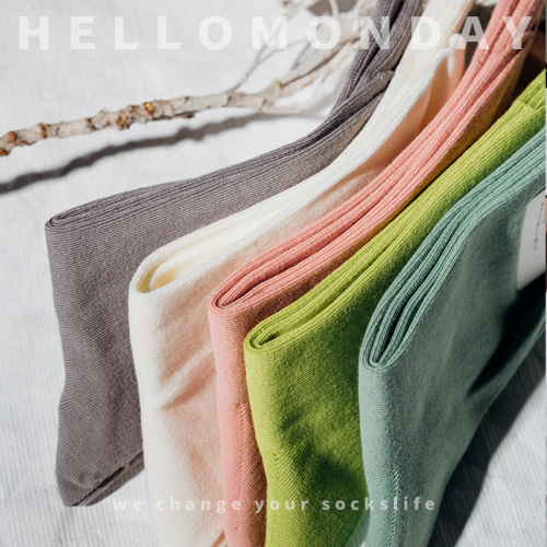 34012 Zhuji socks solid color dopamine socks men's stockings medium tube ins trendy college style Japanese retro women