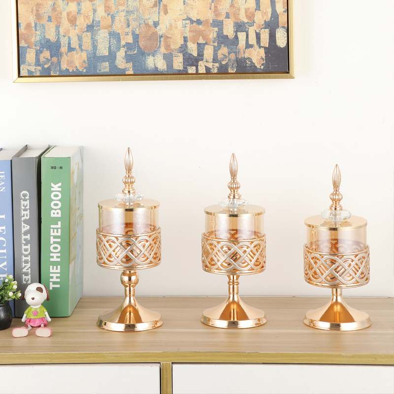 Decoración de estilo europeo mesa de comedor de vidrio occidental cena romántica a la luz de las velas de tres piezas conjunto de decoración de la boda accesorios decorativos candelabro