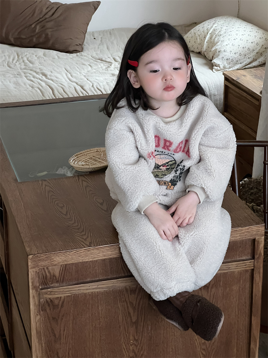Niños otoño y invierno engrosado conjunto de ropa infantil coreana ropa de invierno bebé letras de niñas con un conjunto de invierno bebé image 6