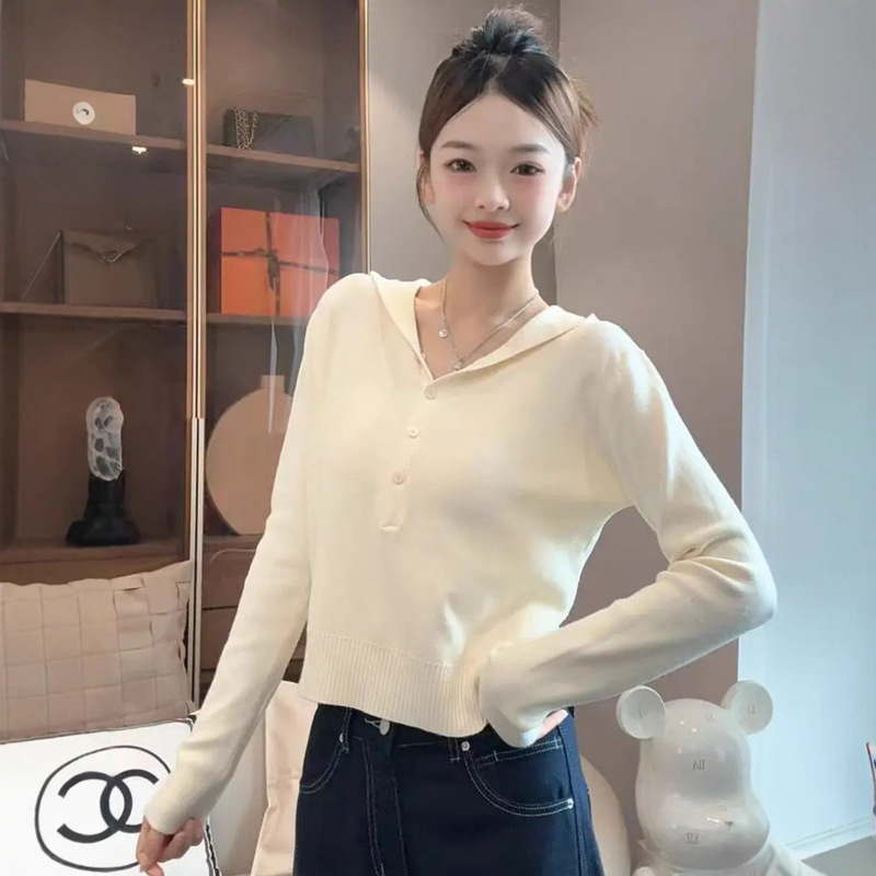 American Hot Girl Yellow Hooded Knitwear for Women in Autum Design Slim Waist Long-Sleeved Knitwear with Short Top Inside