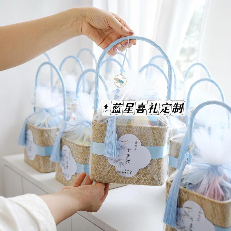 2024 New Style Chinese Style Vintage Chinese Knot Cyber Popular Straw Hand Basket One Year Birthday Wedding Gift Box