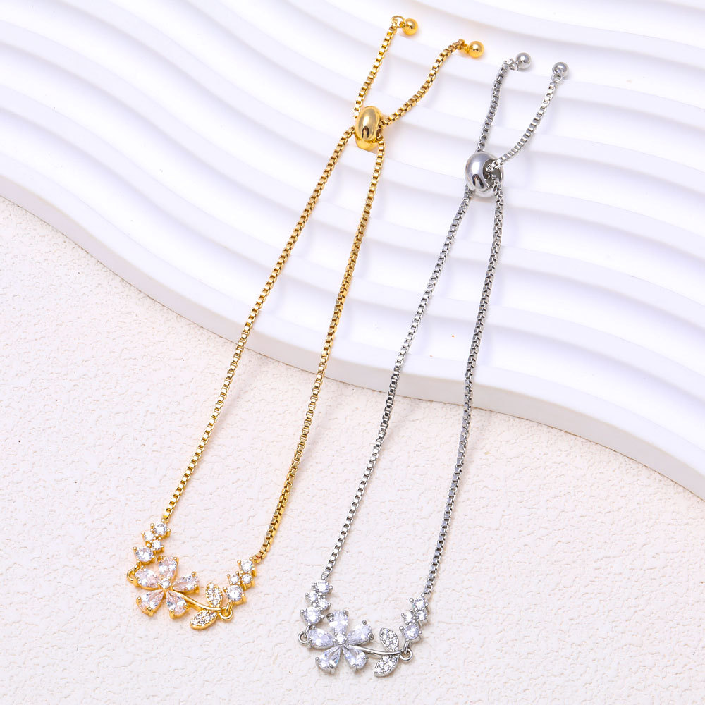 Fashionable Style Zircon Flower Bracelet Sweet Floral Rhinestone Pull Out Design Jewelry Accessory_voghion.com