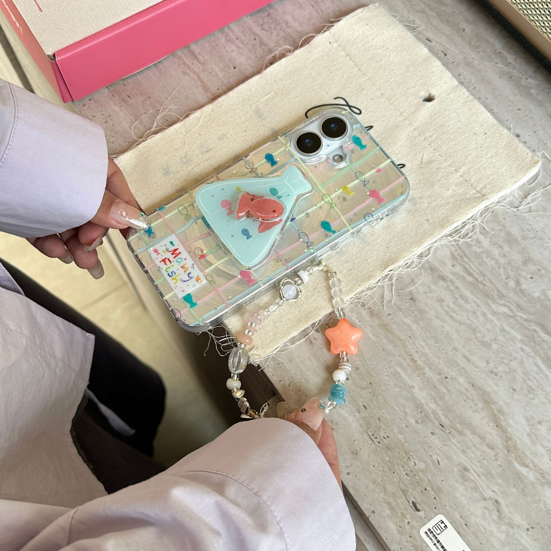 Línea de color de verano Vortex Pez para Apple 16ProMax funda para teléfono 15/14 Nuevo 13 Pareja 15Pro