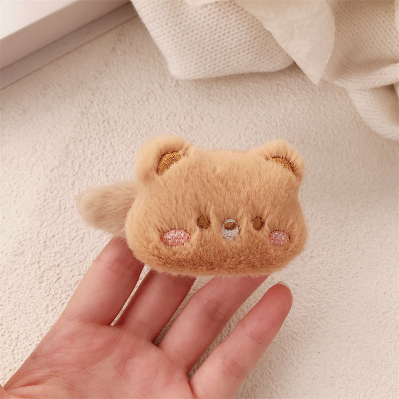 Clip de pelo de peluche dibujos animados oso conejo BB clip de pelo adorable otoño invierno niña dulce cejas clip de pelo de peludo clip de pelo
