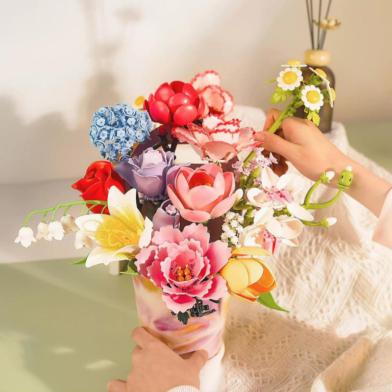 Penrose Small Particle Building Blocks Flower Simulation Lily of the Valley Lotus Wild Flower Box Osmanthus Gardenia Flower Building Block Toys Penrose Small Particle Building Blocks Flower Simulation Lily of the Valley Lotus Wild Flower Box Osmanthus Gardenia Flower Building Block Toys