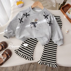 Children's clothing, fashionable bow printed sweatshirt, fashionable striped lace casual pants, spring and autumn new two-piece set, trendy