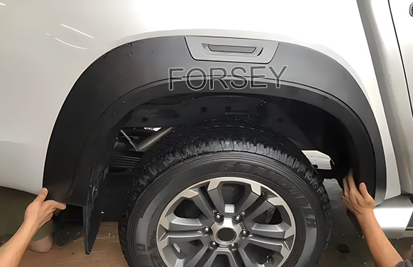 Suitable for 19-21 Mitsubishi Triton L200 body kit, anti-scratch mudguard decorative parts, wheel arch trim