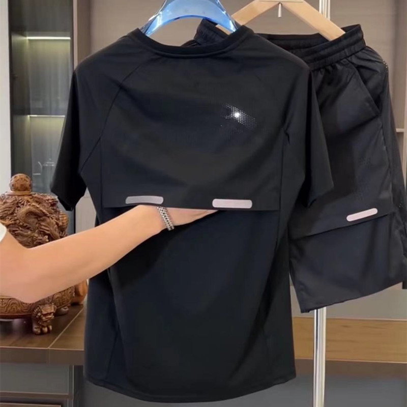 3080. Negro (manga corta) de una sola pieza