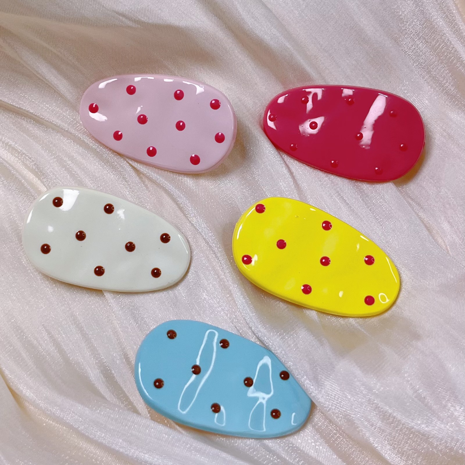 컬러풀한 도트 머리핀 [혼합머리]