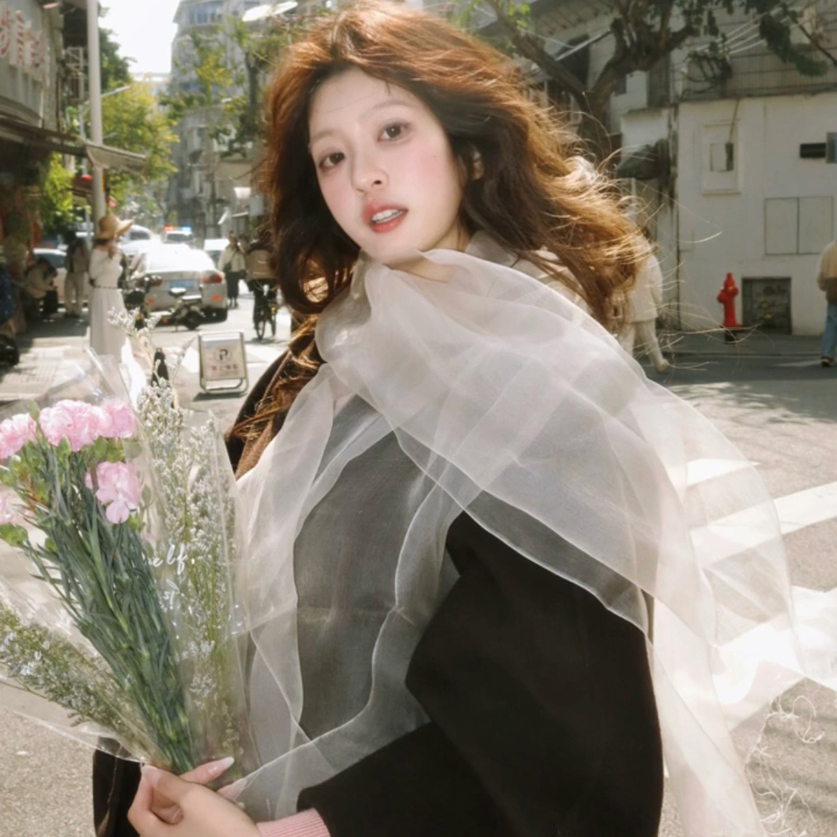 Qadın üçün yaylıq və şərf - şəffaf organza, saplı