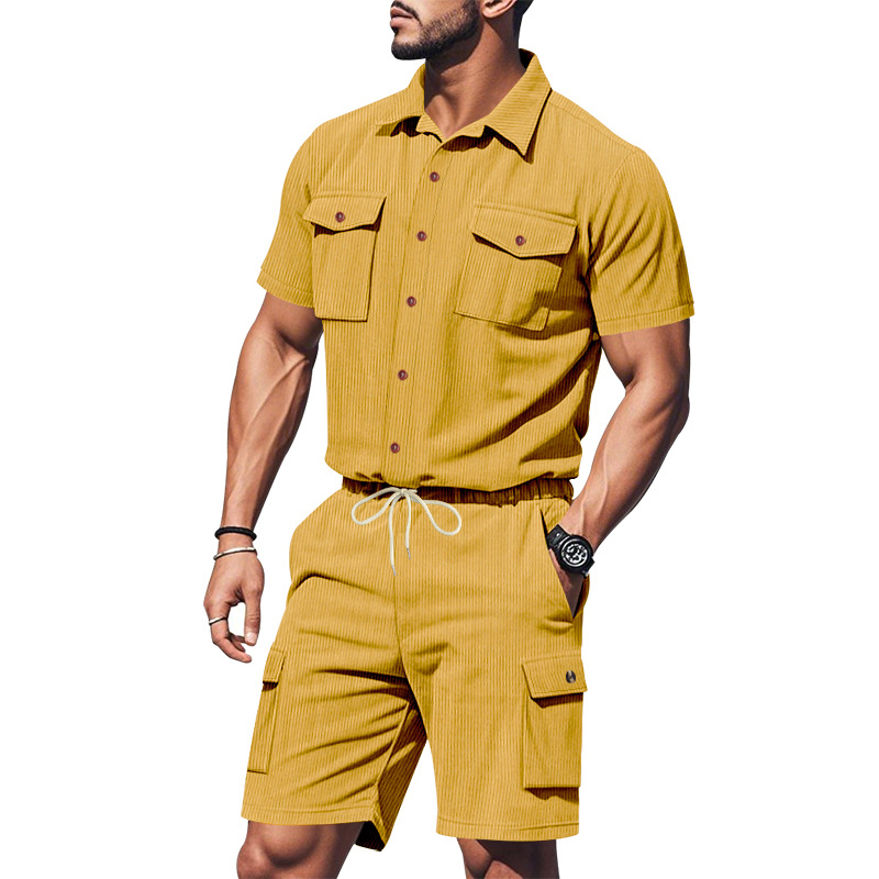 Completo estivo da uomo, casual, ampio, in velluto a coste, con camicia da lavoro a maniche corte e pantaloncini, stile europeo/americano._voghion.com