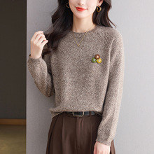 高级感圆领毛衣短款秋冬2025新款中年妈妈上衣冬季女士针织打底衫