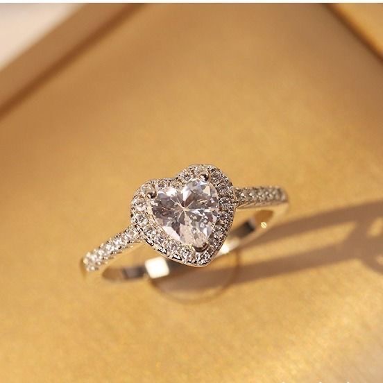 Thrilling female ring