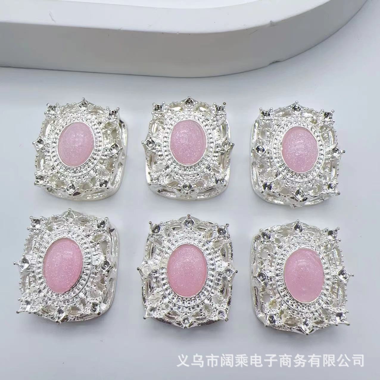 ダイヤモンドの長い方の大きい魔の箱の多い八穴のジルコニウムのdiyの手作りのビーズのブレスレットのネックレスの合金のアクセサリーのビーズの部品