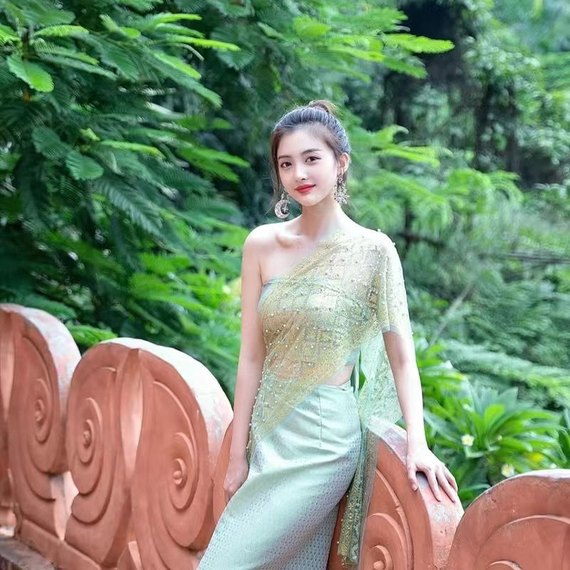 38가지 스타일의 스커트 + 튜브탑 + 숄 + 플루메리아 머리핀