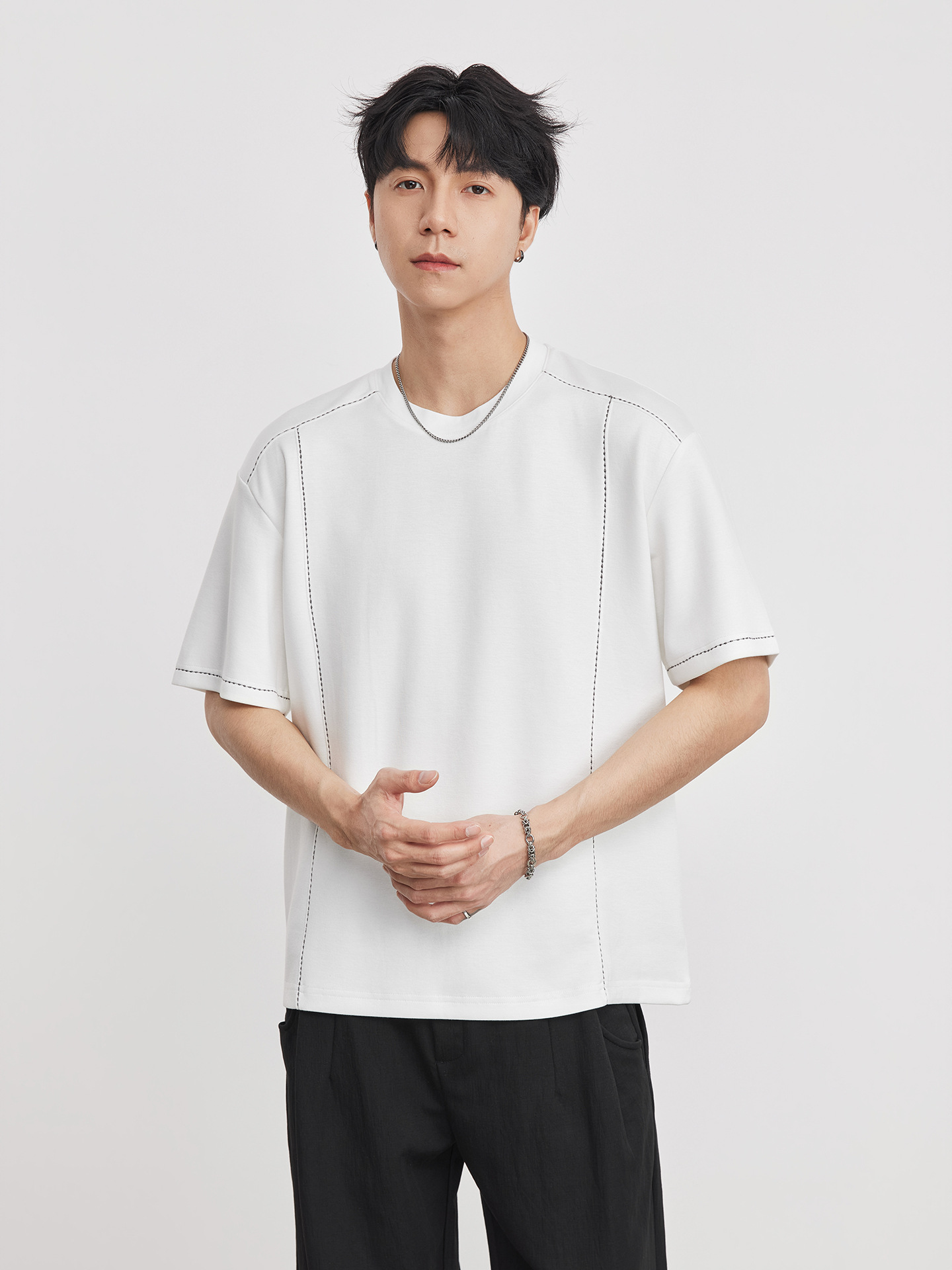 Áo thun nam cổ tròn tay ngắn chất liệu cotton dày 260g form rộng thoáng mát — trắng