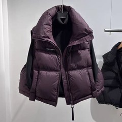 立领短款白鸭绒羽绒服马甲背心女2025新款字母贴标加厚小个子外套