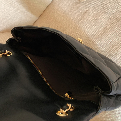 Elegant Texture Little Black Dress Style Grommet Chain Shoulder Bag Women's 2025 New Arrival Large Capacity Korean Version Single Shoulder Crossbody Bag