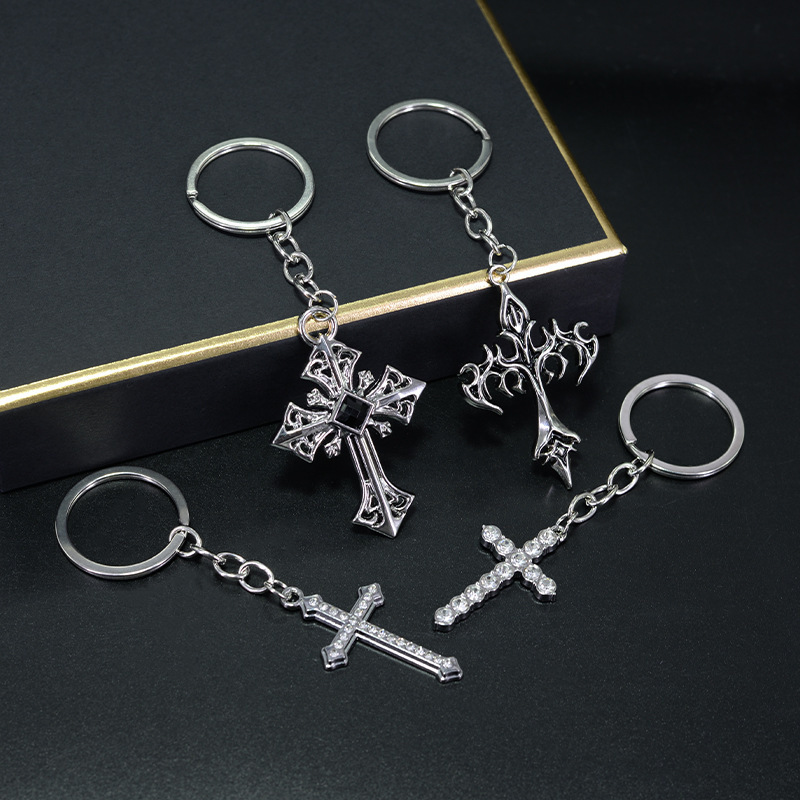 European and American Hot-Selling Simple Cross Keychain Pendant, Personalized Creative Car Key Pendant, Key Chain Decoration