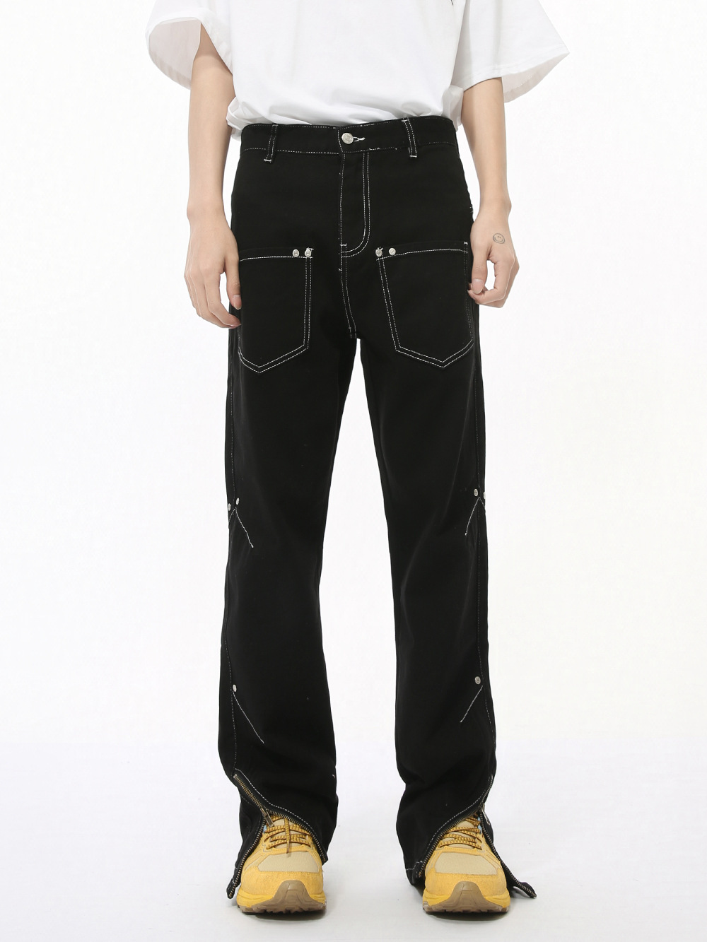 MTLCLOTHES Hombres| Diseño de línea pequeña empalmado multi-bolsillo cremallera horquilla abierta jeans de moda