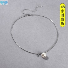 A pearl/agate pendant snake bone chain necklace women