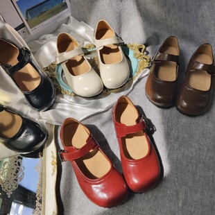 �ڶ�����Ƥ����������Ь�ɐۈA�^ܛ��һ�֎�������͹���ϵɭŮЬ