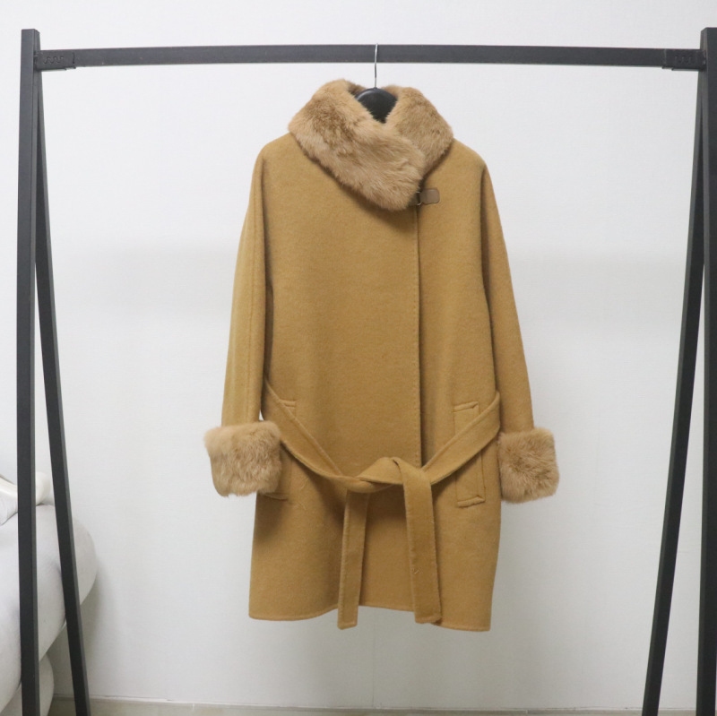 2026 New Double-Sided Wool Coat, High-End Women's Regular Style Woolen Jacket with Wool Collar and Long Sleeves for Winter 2026 New Double-Sided Wool Coat, High-End Women's Regular Style Woolen Jacket with Wool Collar and Long Sleeves for Winter