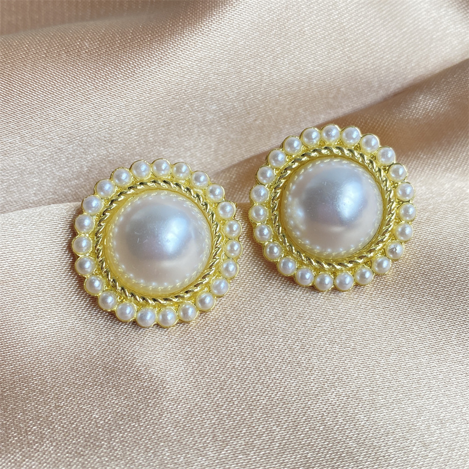 Feehow Pearl Earrings Elegant Fashion Studs Chic Ins Style Niche High-End Bridal Jewelry Wholesale