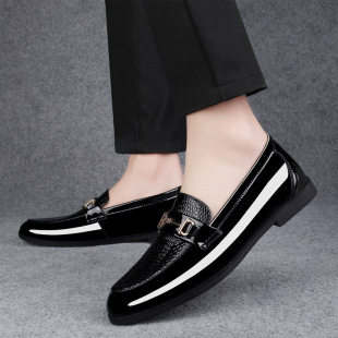 Cross-Border Large Size Fashionable Casual Leather Shoes 2025 Spring New Wholesale Comfortable Crocodile Pattern Men's Drop Shipping