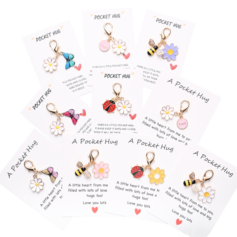 Cross-Border Best-Selling Pocket Hug English Blessing Greeting Card, Cute Insect Daisy Keychain Pendant, Holiday Gift Cross-Border Best-Selling Pocket Hug English Blessing Greeting Card, Cute Insect Daisy Keychain Pendant, Holiday Gift