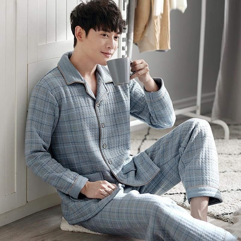Pajamas gruesas para hombres otoño y invierno de manga larga algodón intercalado conjunto de calor para hombres jóvenes y de mediana edad ropa de hogar suelta