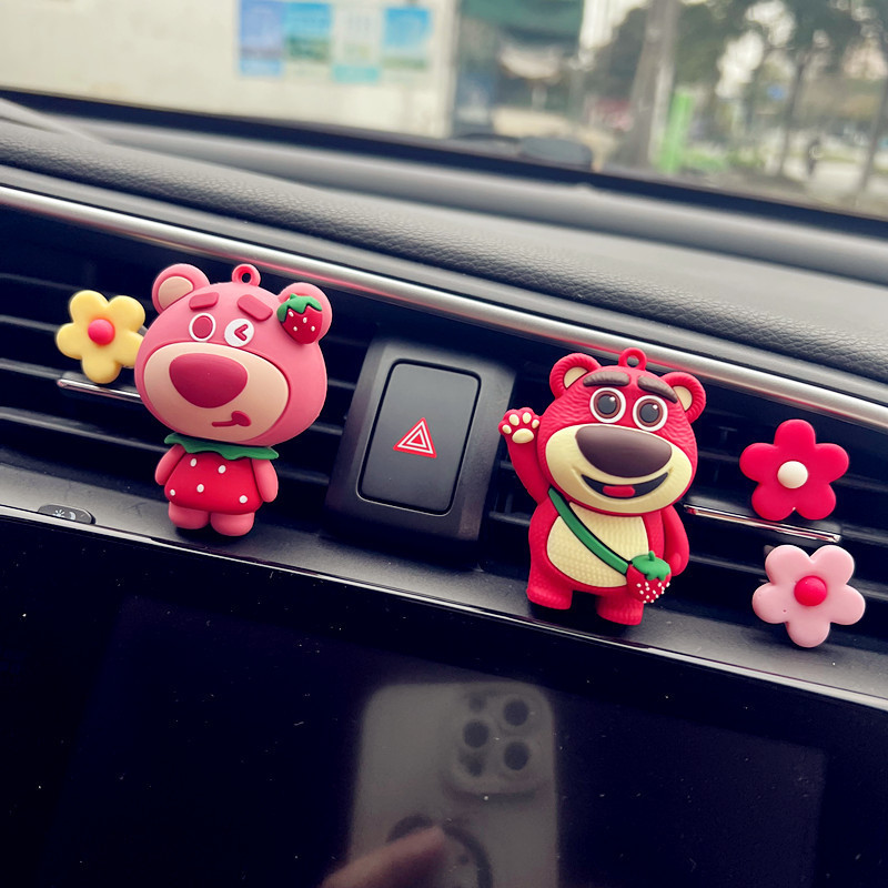 Red celebridades adorables osos de fresa perfumes de automóviles ventas de ventilación adornos de automóviles decoraciones de interiores diosas