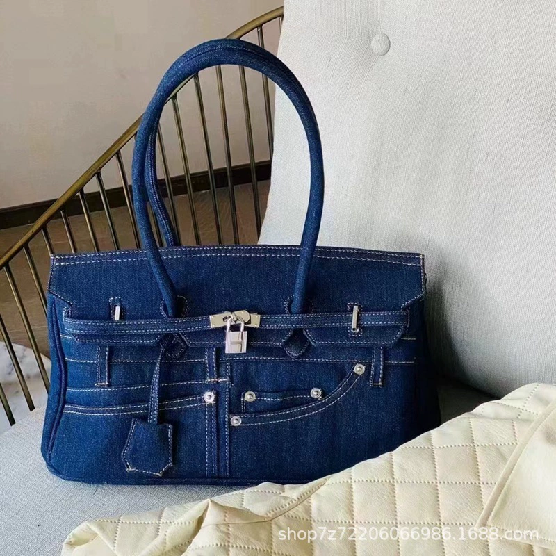 Denim one-shoulder bag, design platinum trousers, horizontal version